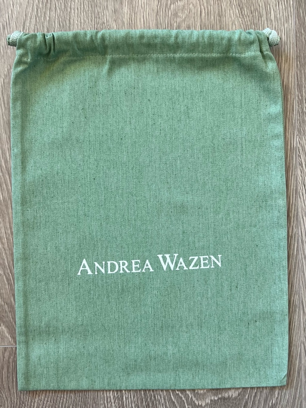 Andrea Wazen dust bag (C693)
